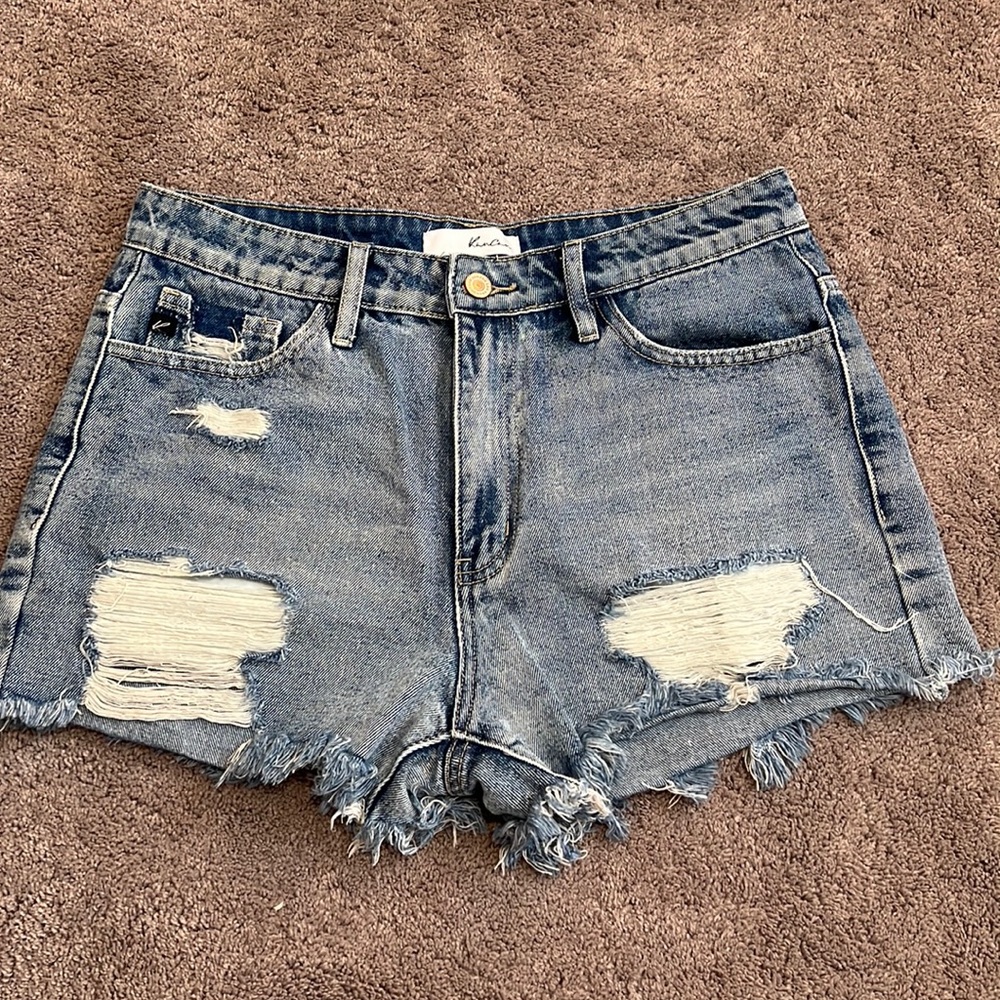 KanCan • white washed denim shorts